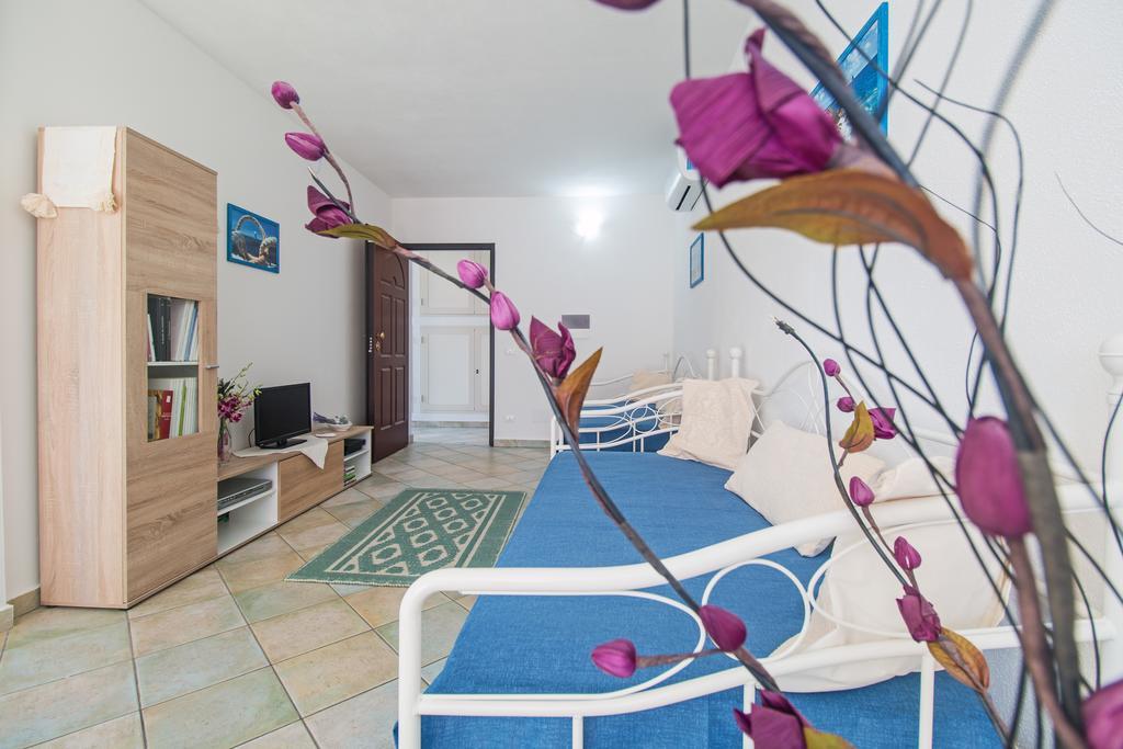Residenza Maria Antonia - Private Apartment Orosei Dış mekan fotoğraf