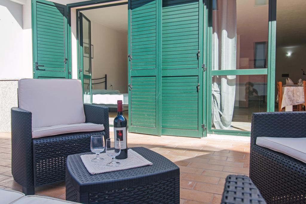Residenza Maria Antonia - Private Apartment Orosei Dış mekan fotoğraf